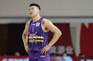 媒体人：李根目前在NBL陕西信达男篮试训