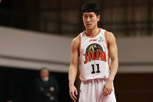 琼斯发博称赞姜伟泽：他是最好的中国球员之一 前五的水平