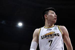 媒体人：张镇麟和李月汝近日向篮协提交申请 将前往美国征战