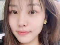 你认出来了吗？张茹晒照：五月的天🌞 这个样子会不会无法辨别